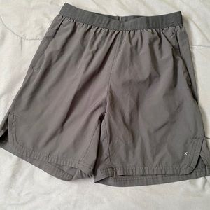 Skora mens 7” athletic shorts w/ liner dry fit